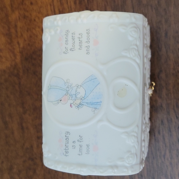 Precious Moments - Picture 2 of 8